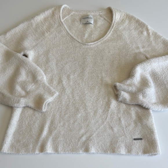 Abercrombie and Fitch soft A&F collection Women's Cream Sweater - Picture 1 of 13